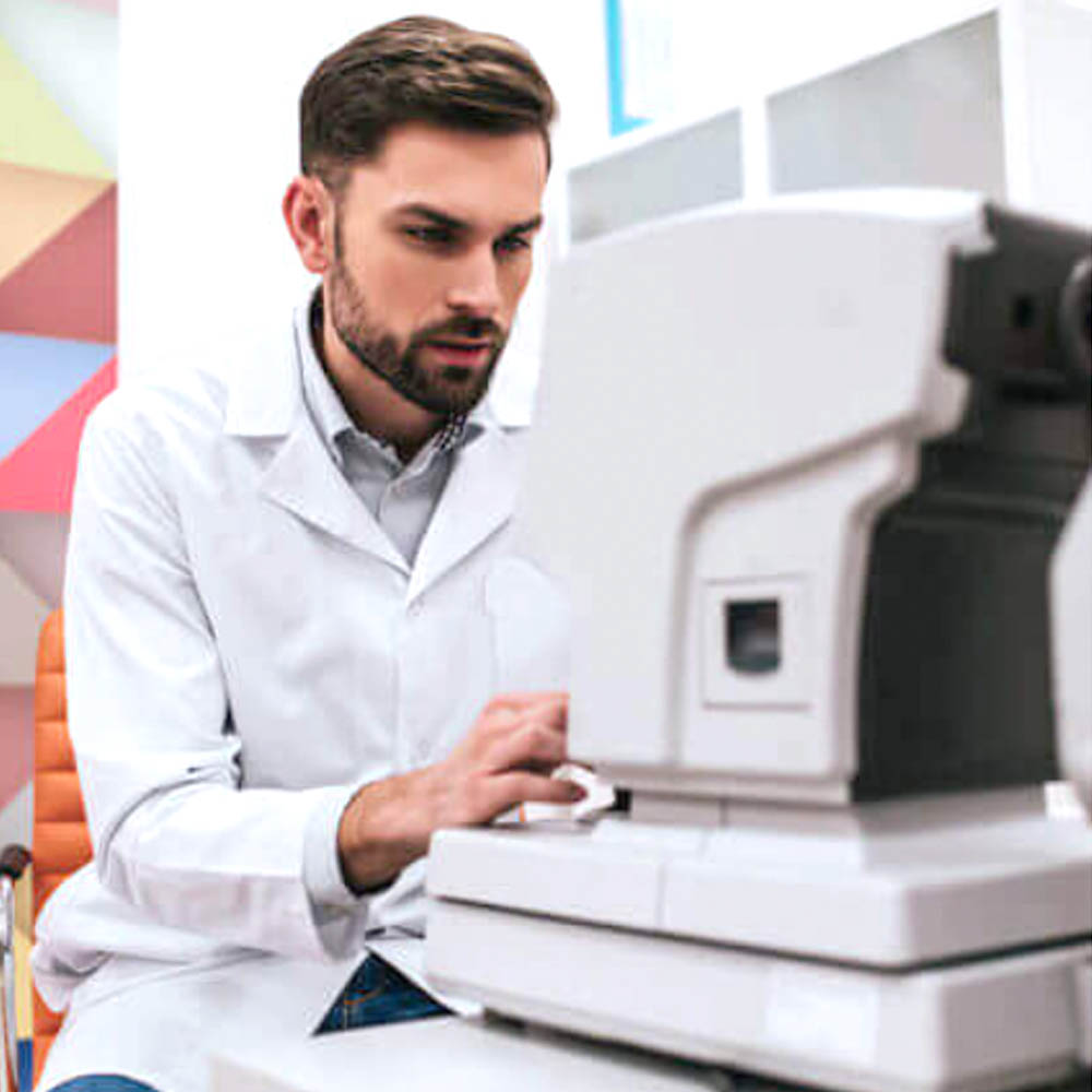optometrist in Rockford